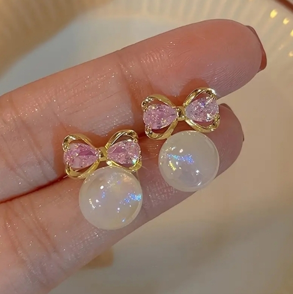 Elegant Faux Pearl Zinc Alloy Stud Fashion Earrings - Picture 2 of 5